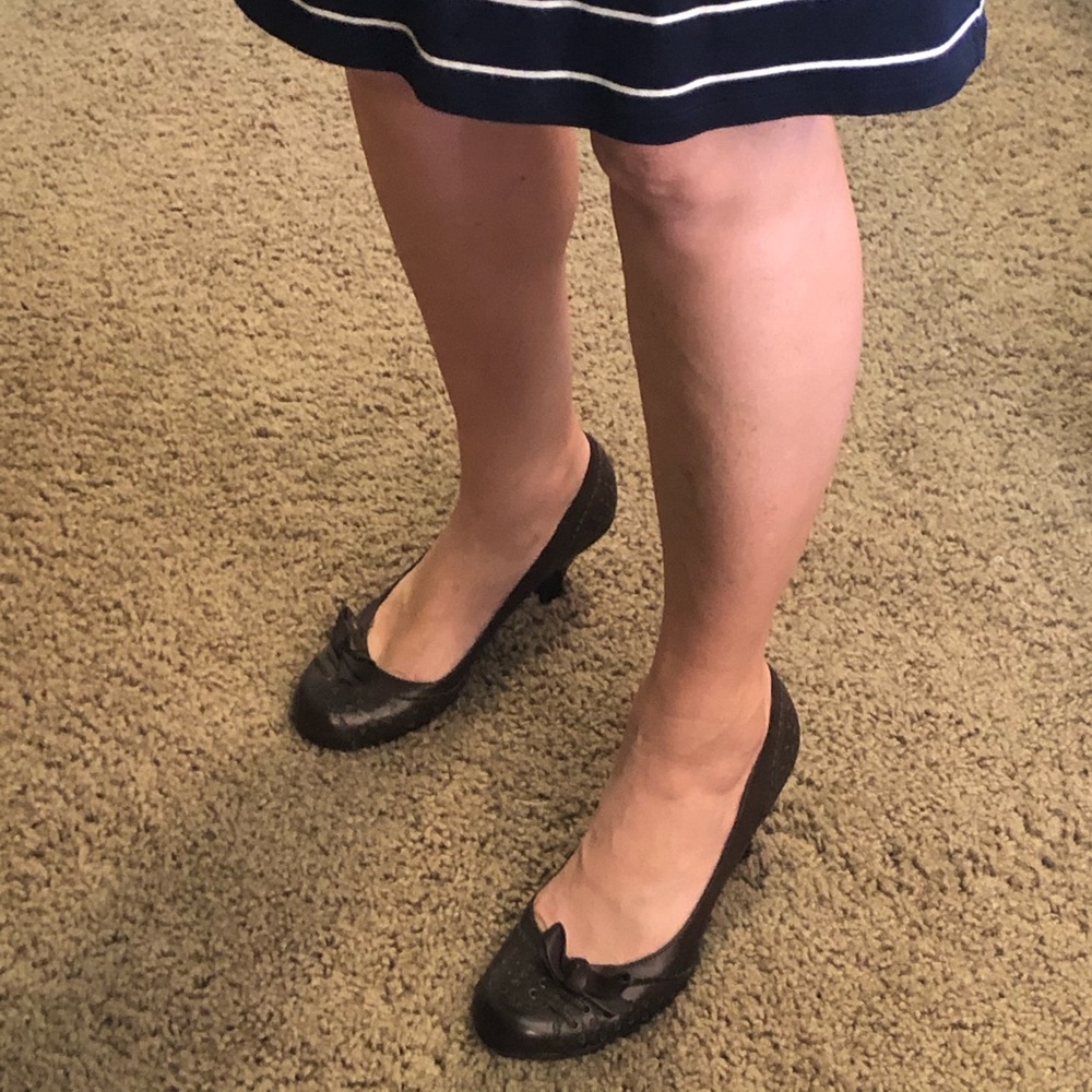 Brown pump shoes